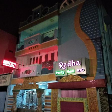Radha Party Hall Káncsipuram Kültér fotó