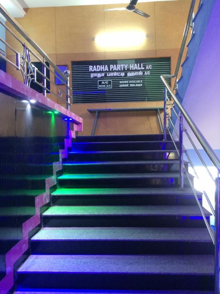 Radha Party Hall Káncsipuram Kültér fotó